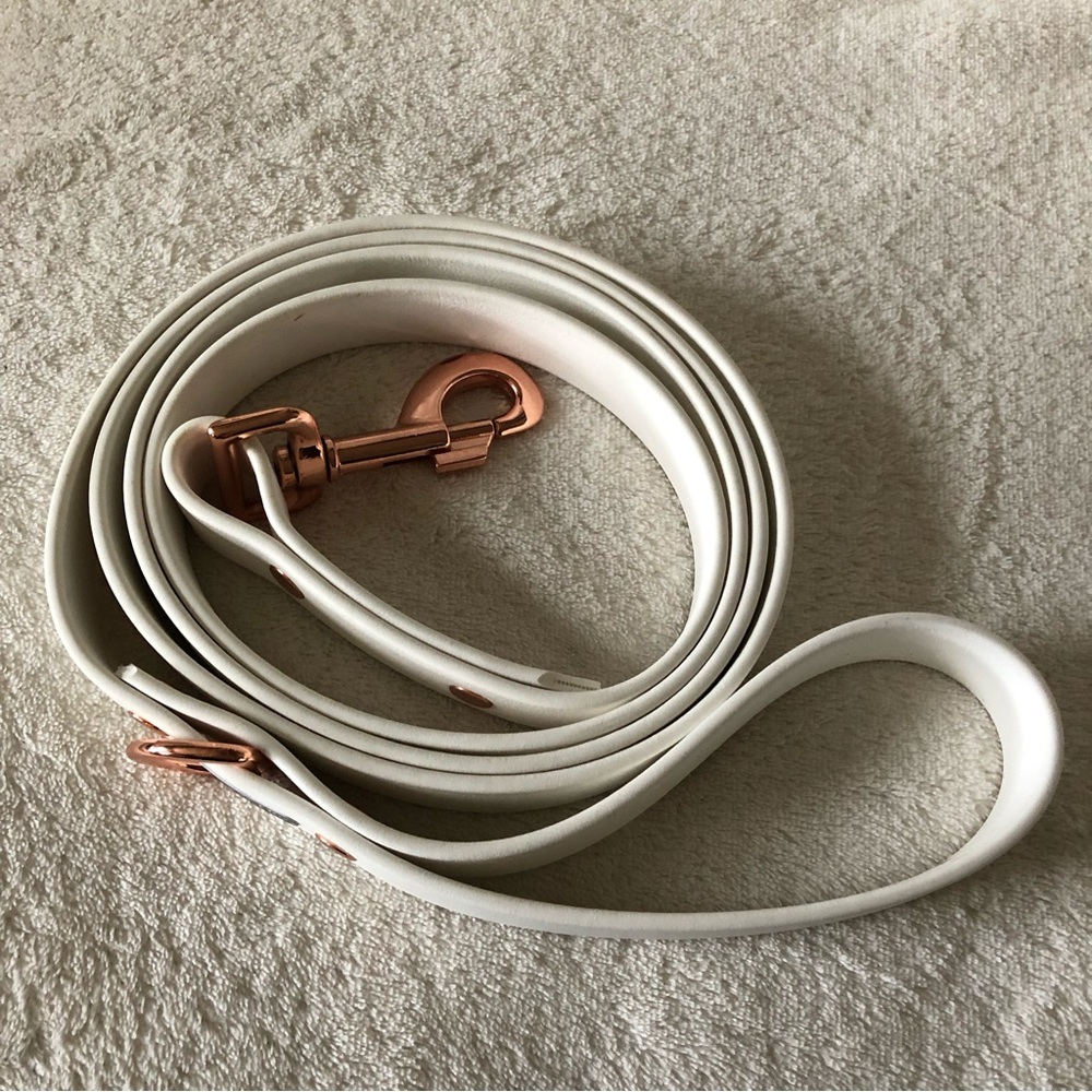 Dog leash white leather and rose gold hardware brand new